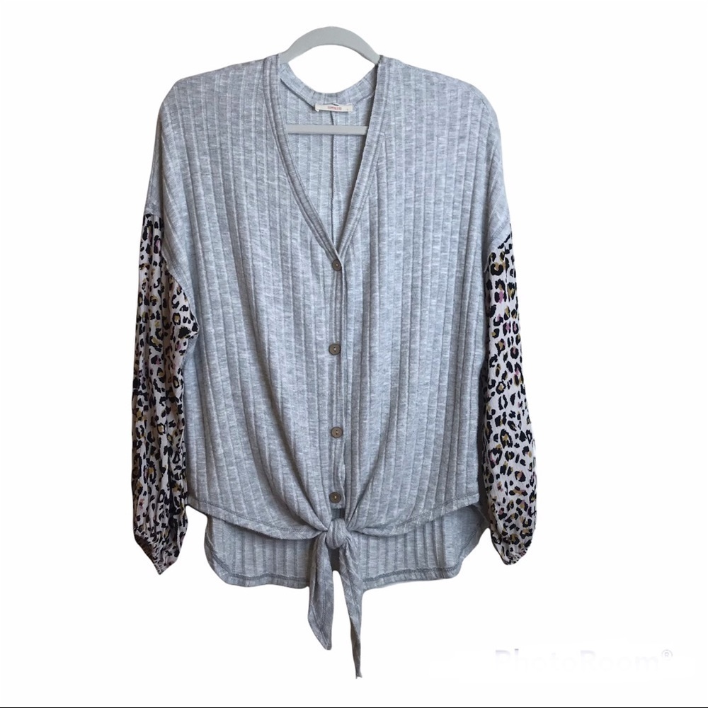 Hummingbird Womens Size S Button Front Top Tie Hemline Cheetah Print Puff Sleeve